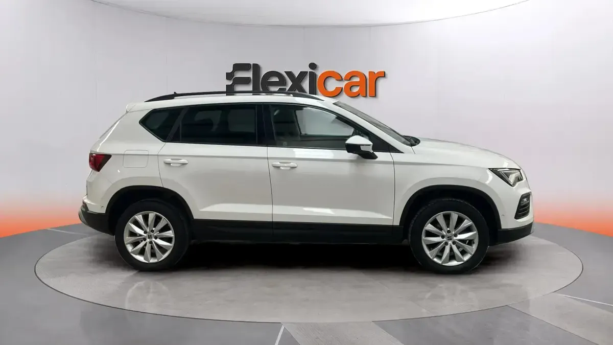 Usado Seat Ateca Style 150 CV (110 kW) 2023 Blanco SUV