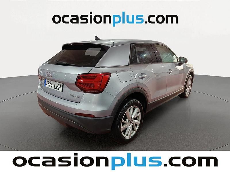 Usado Audi Q2 Advanced Plus 116 CV (85 kW) 2020 Gris plata SUV