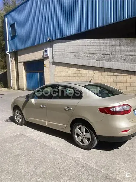 Usado Renault Fluence Dynamique 110 CV (80 kW) 2012 Beige Berlina
