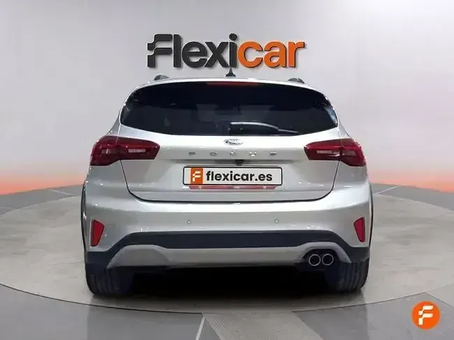Usado Ford Focus Active 155 CV (114 kW) 2024 Gris Berlina