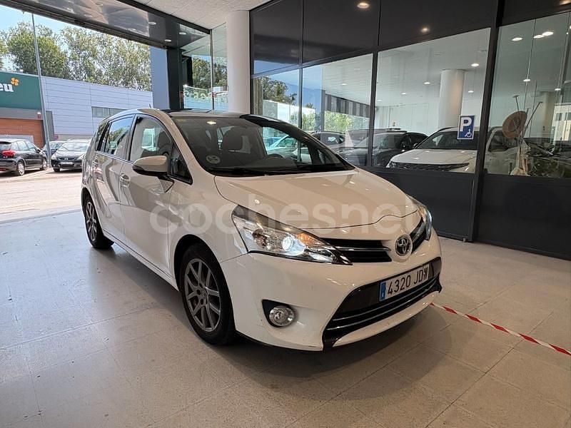 Blanco Usado 2015 Toyota Verso Comfort Monovolumen | 9999 € (Precio justo) - Imagen 1/4