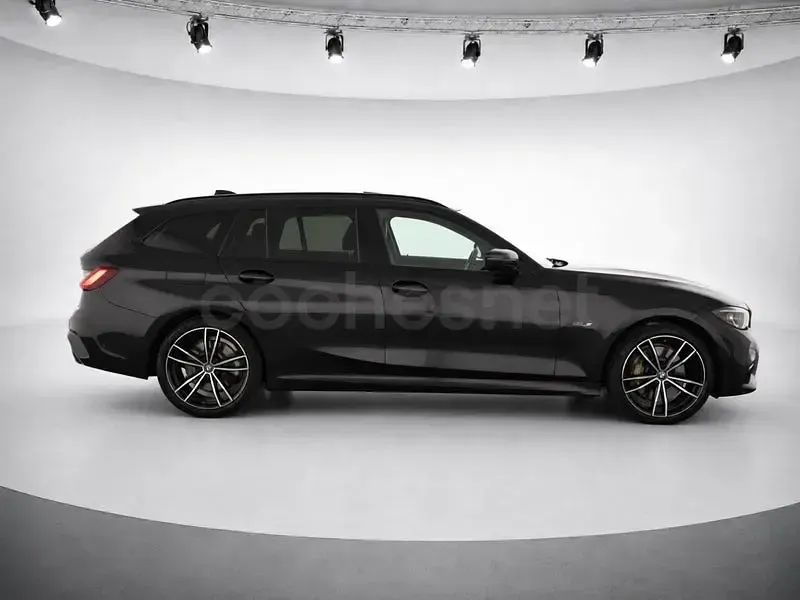 Usado BMW 330e Comfort Edition 292 CV (214 kW) 2021 Negro Familiar