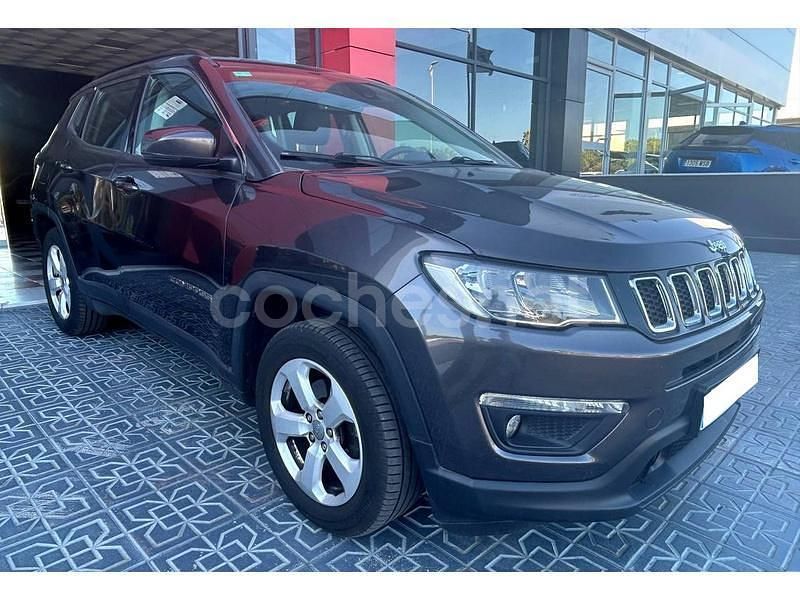 Gris / plata Usado 2019 Jeep Compass Longitude SUV | 17.800 € (Un poco caro) - Imagen 1/4