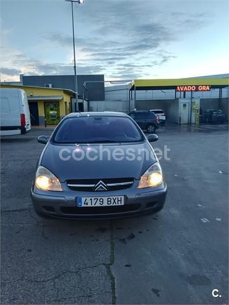Usado Citroën C5 110 CV (80 kW) 2002 Gris / plata Berlina