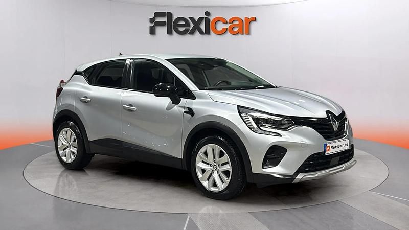 Begagnad Renault Captur Engineered 145 HK (106 kW) 2022 Grå SUV