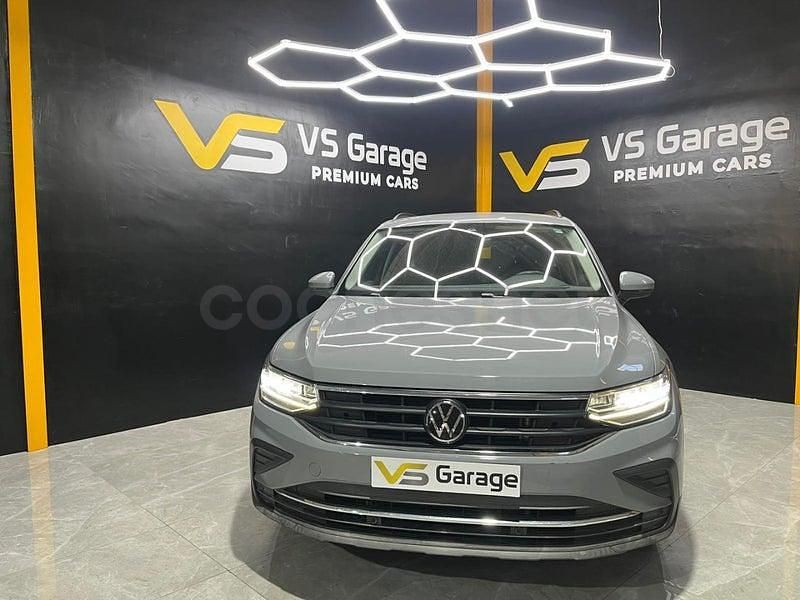 Usado VW Tiguan Life 150 CV (110 kW) 2023 Beige SUV