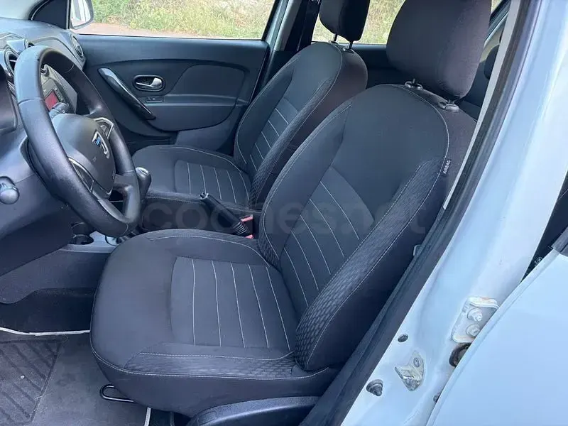 Usado Dacia Sandero Comfort 95 CV (69 kW) 2020 Blanco Berlina