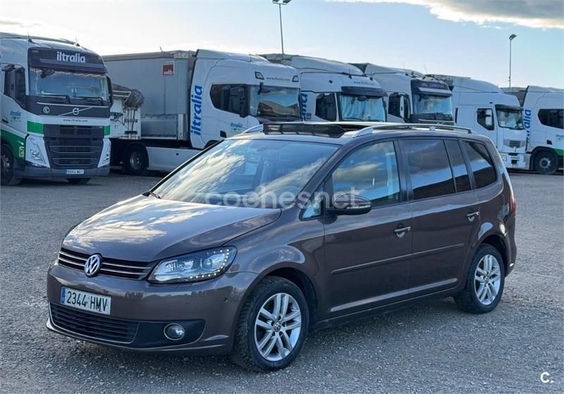 Marrón Usado 2012 VW Touran Advance Monovolumen | 7800 € (Buen precio) - Imagen 1/4