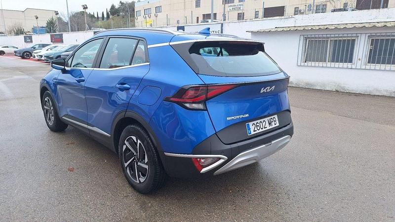 Usado Kia Sportage 150 CV (110 kW) 2024 Azul SUV