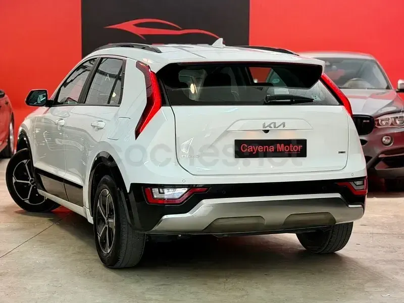 Usado Kia Niro 138 CV (101 kW) 2025 Blanco SUV