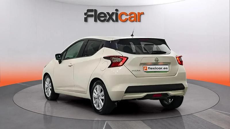 Usado Nissan Micra Acenta 117 CV (86 kW) 2019 Beige Utilitario