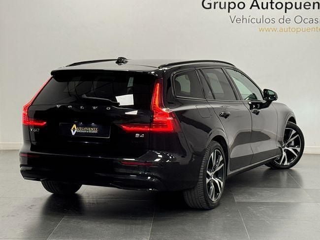 Usado Volvo V60 Plus 197 CV (144 kW) 2022 Negro Familiar