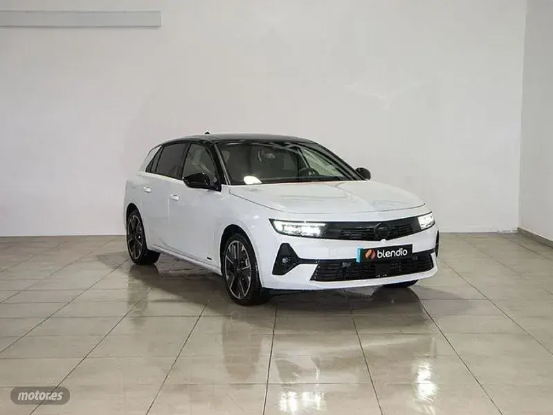 Usado Opel Astra 114 kW (156 CV) 2023 Blanco Utilitario