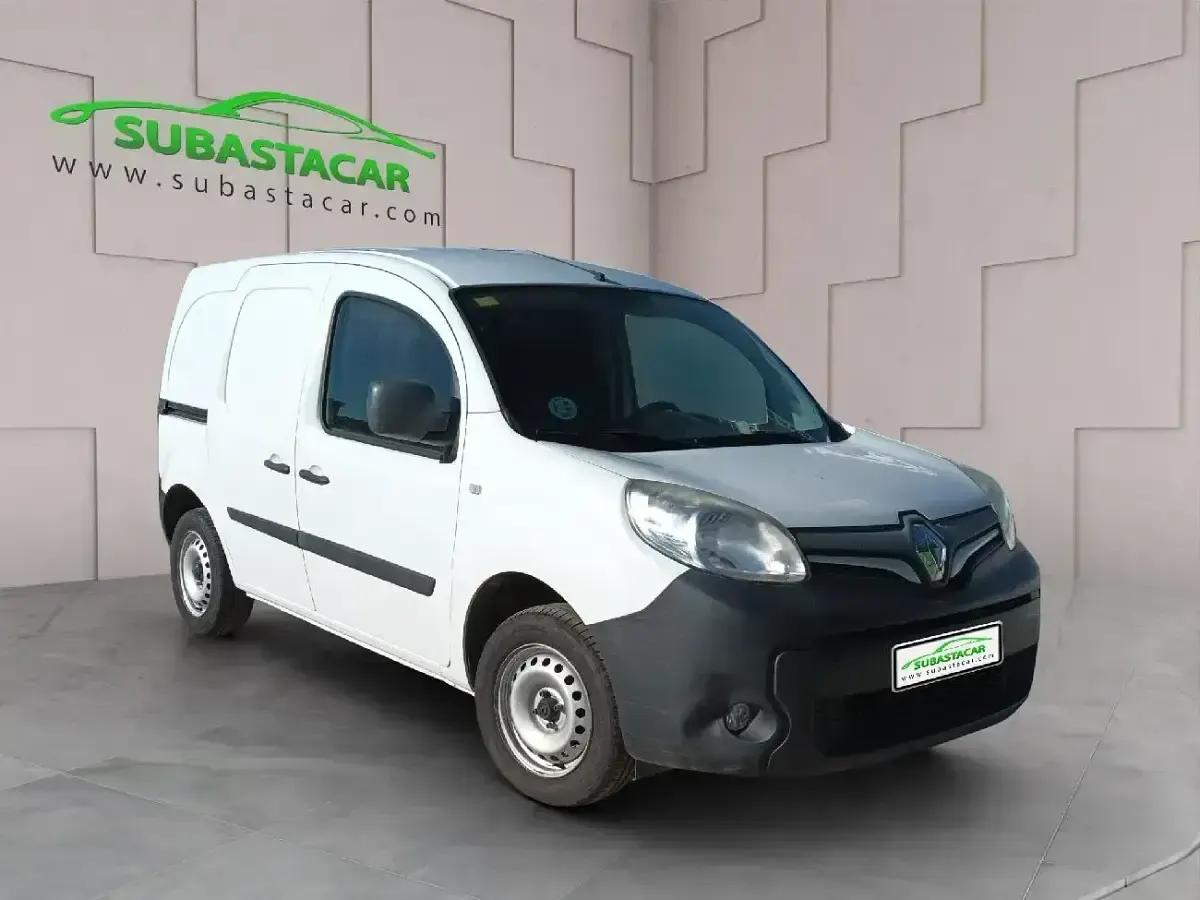 Begagnad Renault Kangoo 75 HK (55 kW) 2019 Vit Minibuss