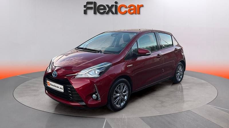Usado Toyota Yaris Hybrid Advance 100 CV (73 kW) 2018 Burdeos Utilitario