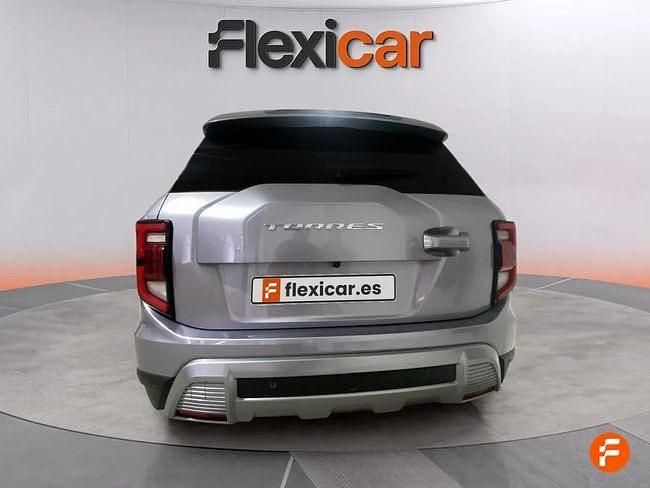 Usado Ssangyong (KGM) Torres 163 CV (119 kW) 2024 Gris / plata SUV