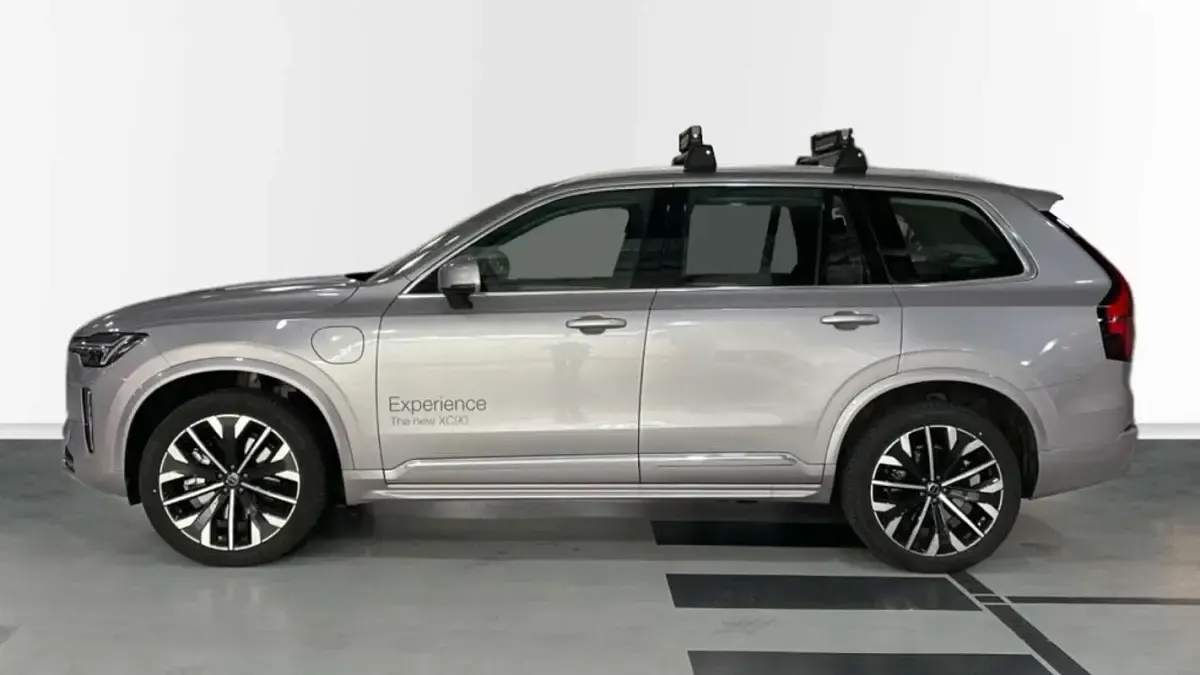 Usado Volvo XC90 Core 455 CV (334 kW) 2026 Plateado SUV
