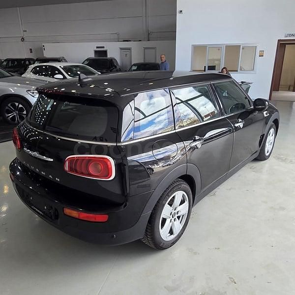 Usado Mini One D Clubman 116 CV (85 kW) 2020 Negro Familiar