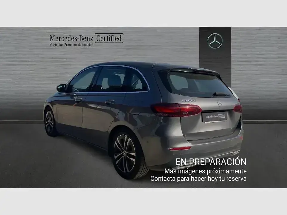 Usado Mercedes B200 150 CV (110 kW) 2025 Gris Utilitario