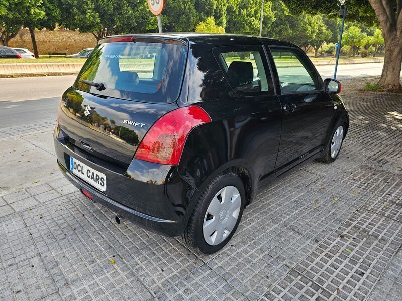 Usado Suzuki Swift GL 69 CV (50 kW) 2006 Negro Utilitario