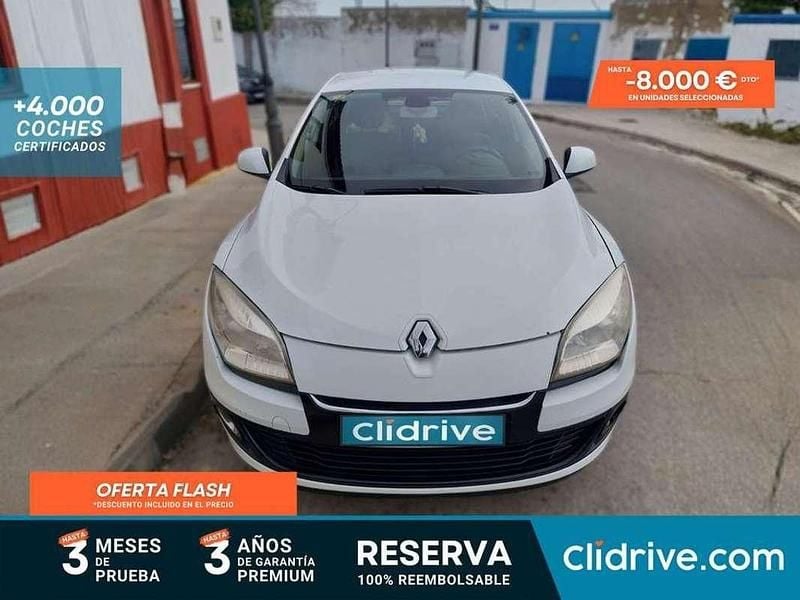 Usado Renault Mégane III Dynamique 106 CV (77 kW) 2012 Blanco Utilitario