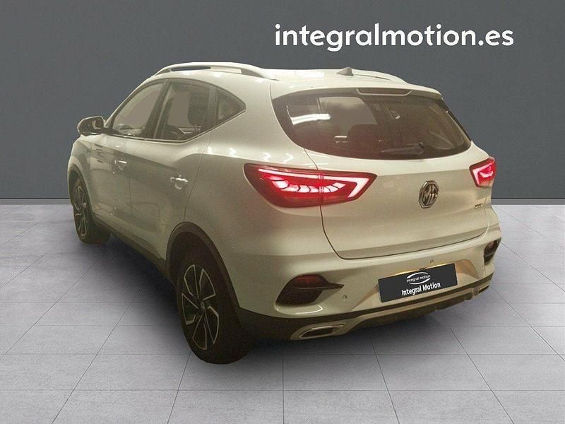 Usado MG ZS Luxury 106 CV (77 kW) 2022 Blanco Berlina