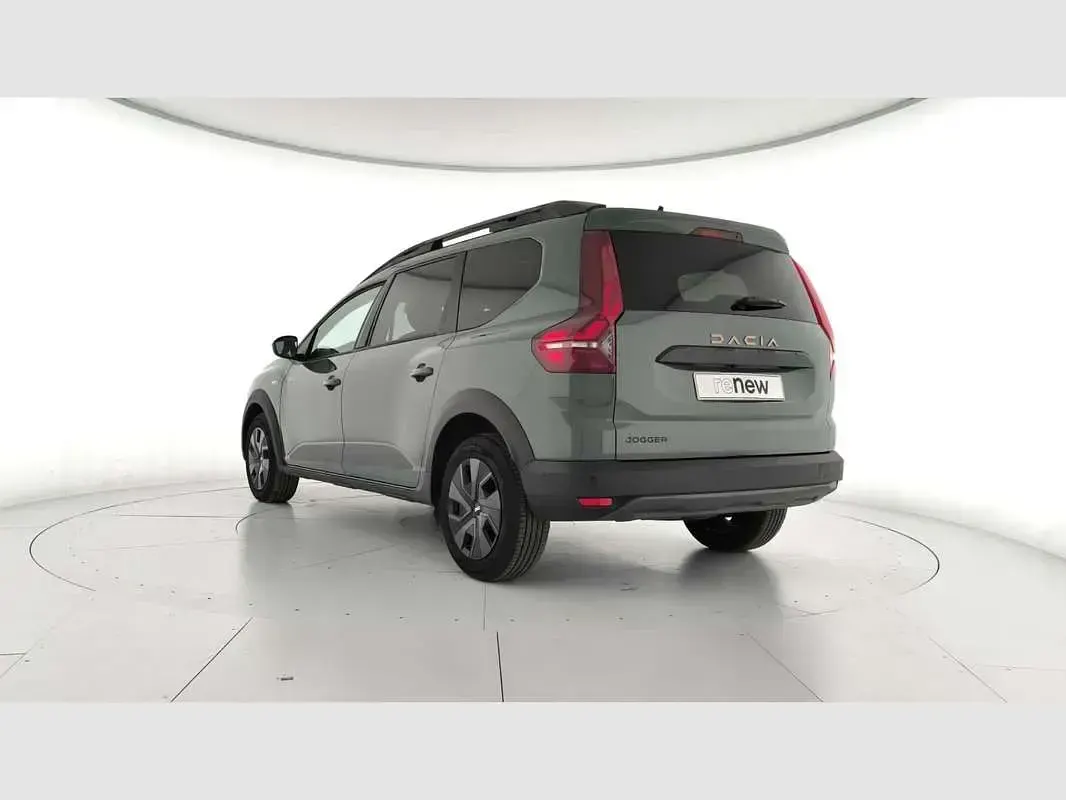 Usado Dacia Jogger Expression 101 CV (74 kW) 2025 Monovolumen
