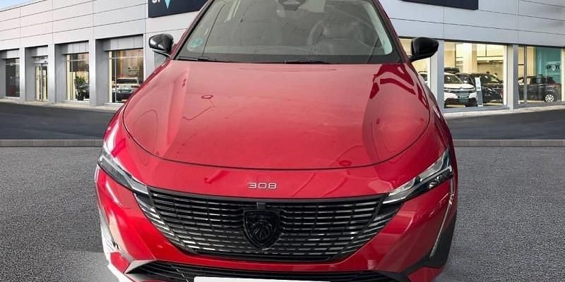 Usado Peugeot 308 Allure 131 CV (96 kW) 2022 Rojo