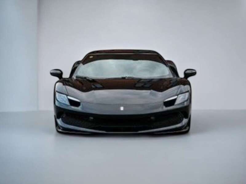 Negro Usado 2022 Ferrari 296 Coupe | 324.400 € - Imagen 1/4