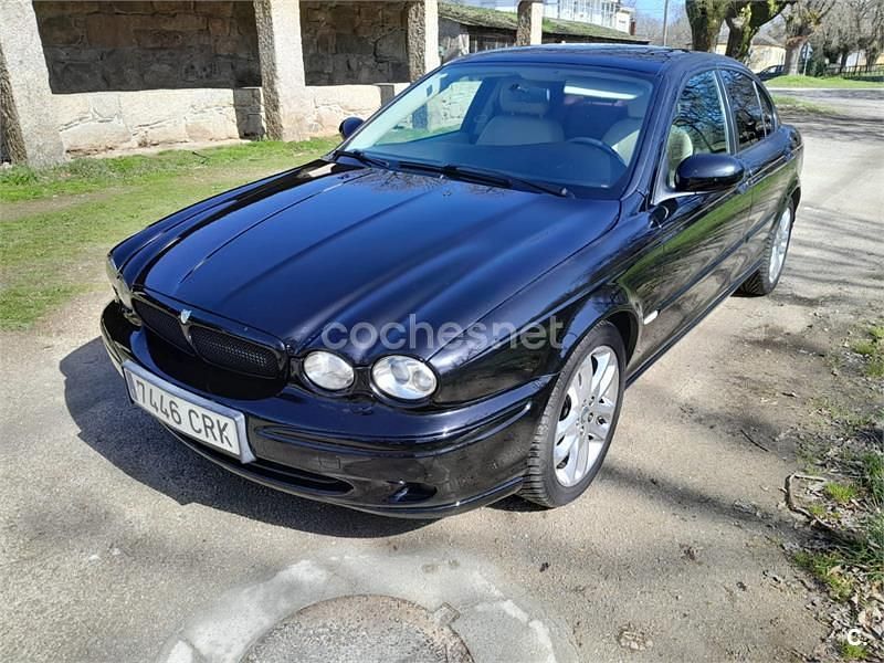 Usado Jaguar X-type 130 CV (95 kW) 2004 Negro Berlina