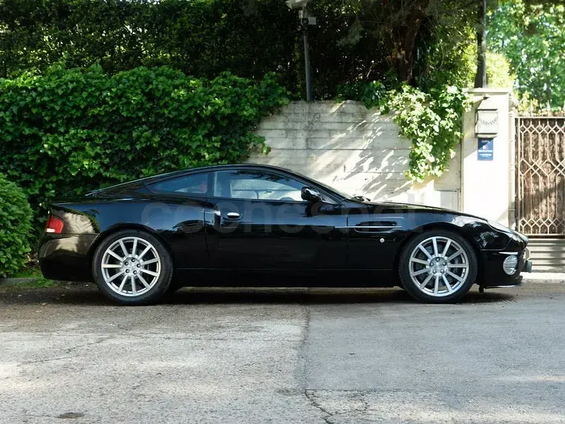 Usado Aston Martin Vanquish 520 CV (382 kW) 2006 Negro Coupe