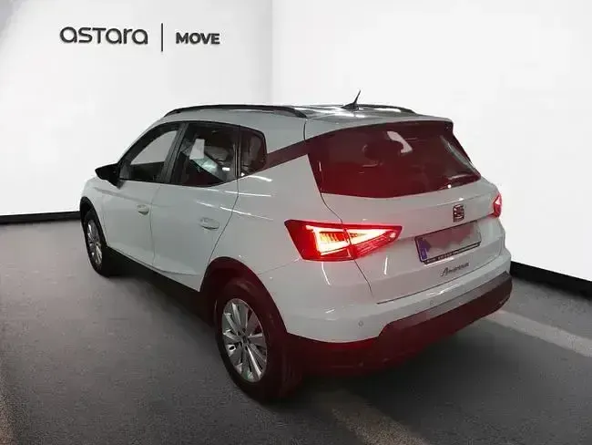 Usado Seat Arona Style 115 CV (84 kW) 2024 Blanco SUV