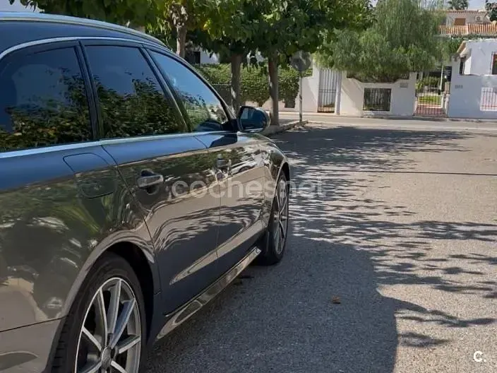 Usado Audi A6 S-Line 190 CV (139 kW) 2017 Gris / plata Familiar