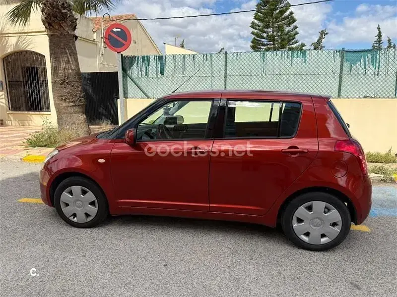 Usado Suzuki Swift GL 92 CV (67 kW) 2008 Naranja Utilitario