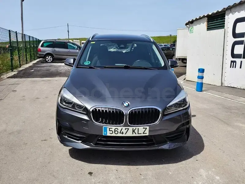 Usado BMW 218 150 CV (110 kW) 2018 Negro Familiar