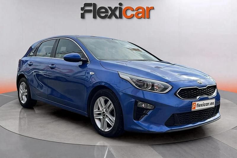 Usado Kia Ceed 120 CV (88 kW) 2021 Azul Utilitario