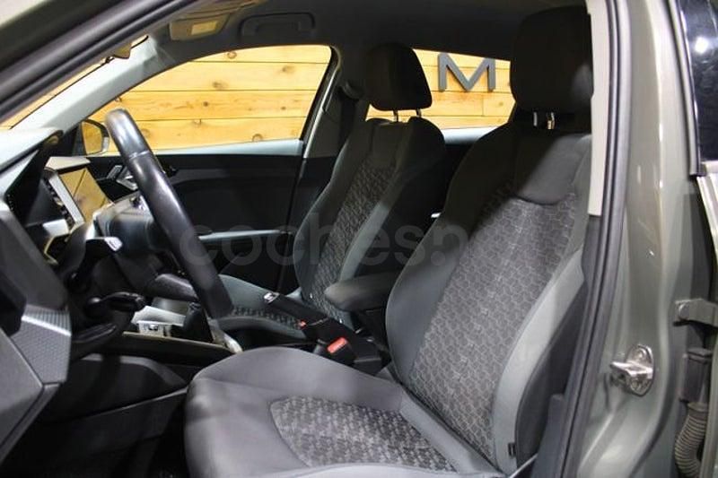 Usado Audi A1 Sportback S-Line 95 CV (69 kW) 2022 Gris / plata Utilitario