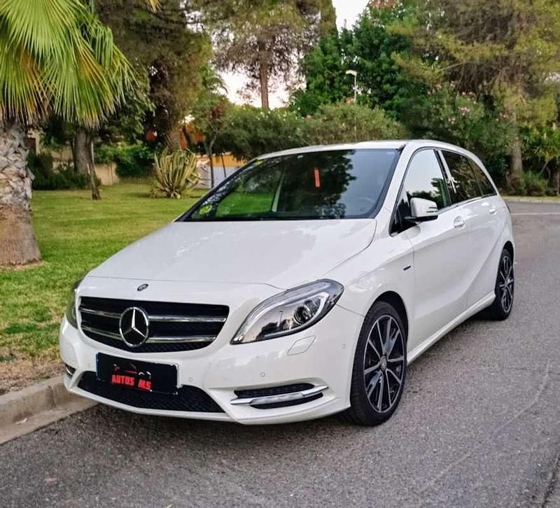 Blanco Usado 2013 Mercedes B200 Monovolumen | 11.990 € (Precio justo) - Imagen 1/4