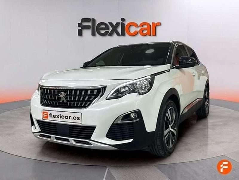 Usado Peugeot 3008 Access 131 CV (96 kW) 2018 Blanco SUV