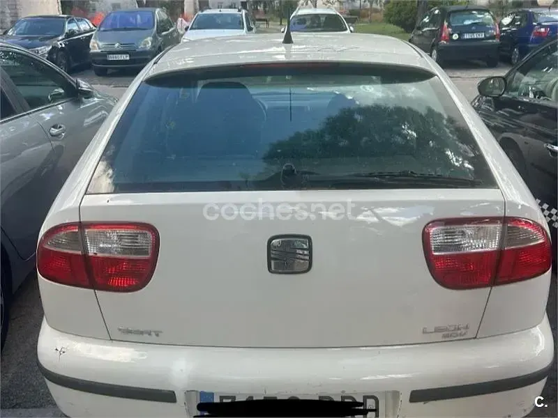 Usado Seat Leon 125 CV (91 kW) 2001 Blanco Utilitario