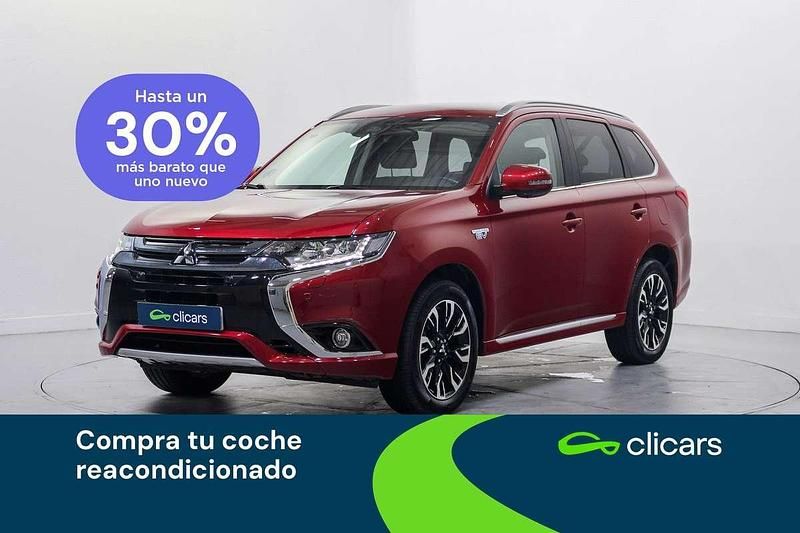 Usado Mitsubishi Outlander 121 CV (88 kW) 2017 Rojo SUV