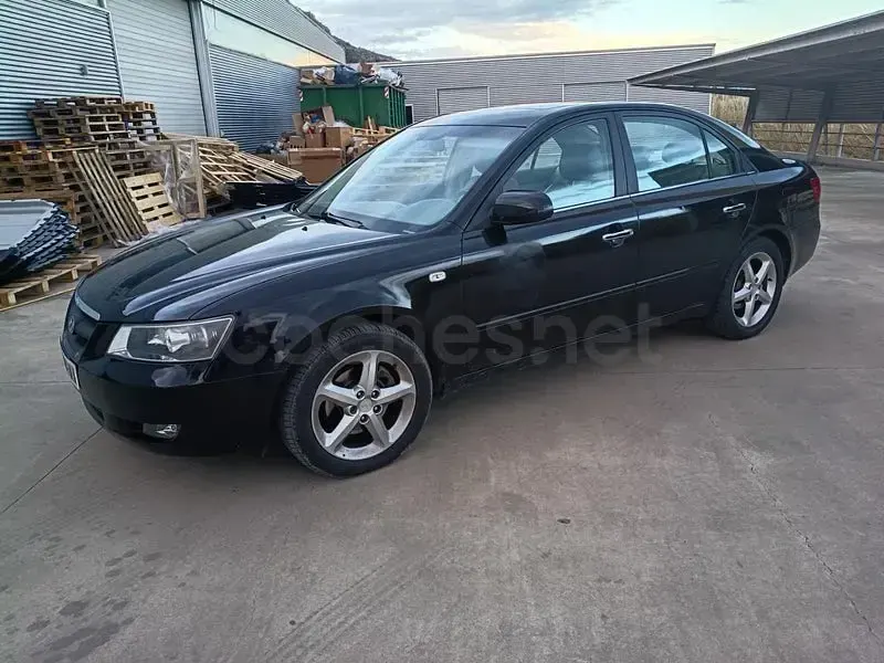 Usado Hyundai Sonata Comfort 140 CV (102 kW) 2007 Negro Berlina