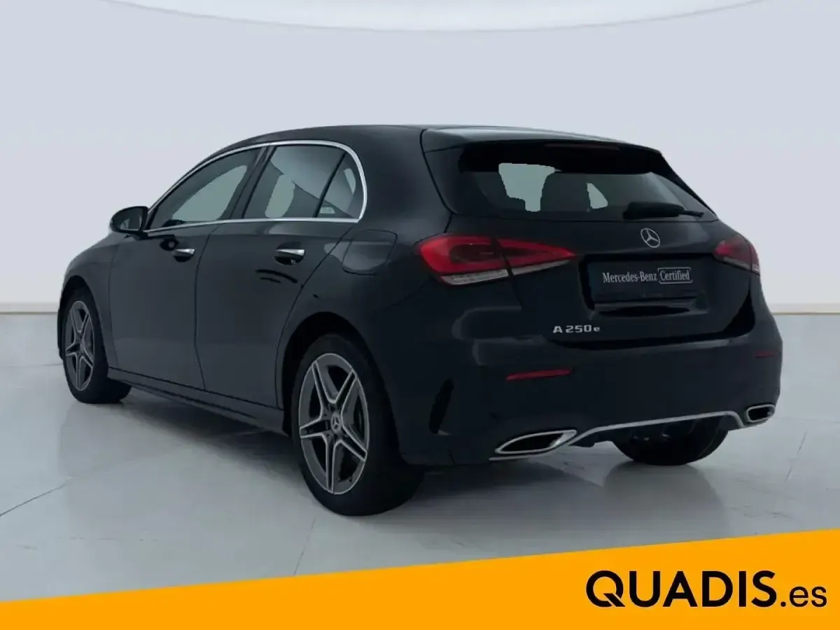 Usado Mercedes A160 218 CV (160 kW) 2021 Negro