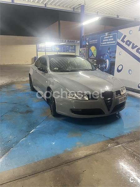 Usado Alfa Romeo GT 150 CV (110 kW) 2007 Gris / plata Coupe