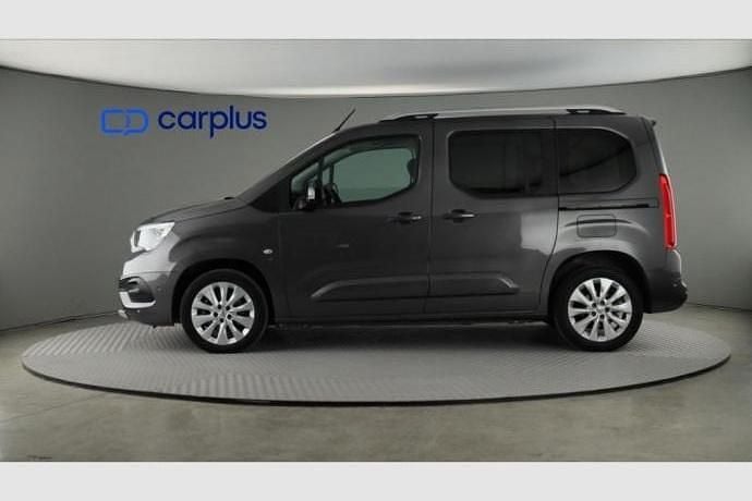 Usado Opel Combo Elegance 130 CV (95 kW) 2022 Monovolumen