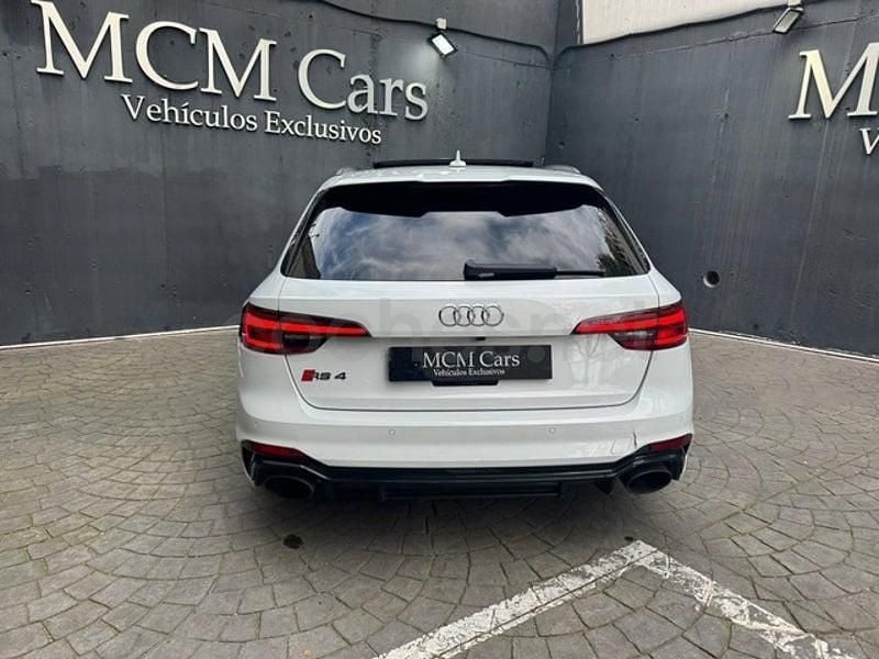 Usado Audi RS4 Design 450 CV (330 kW) 2018 Blanco Familiar