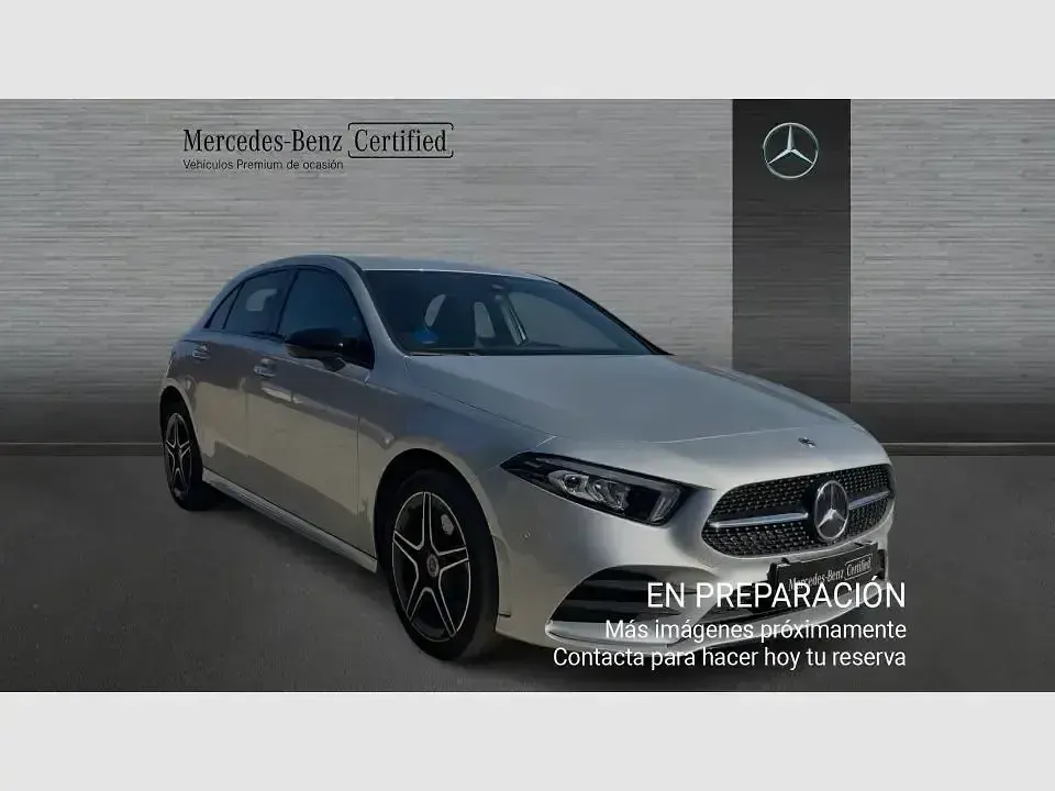 Usado Mercedes A250 218 CV (160 kW) 2022 Gris Berlina