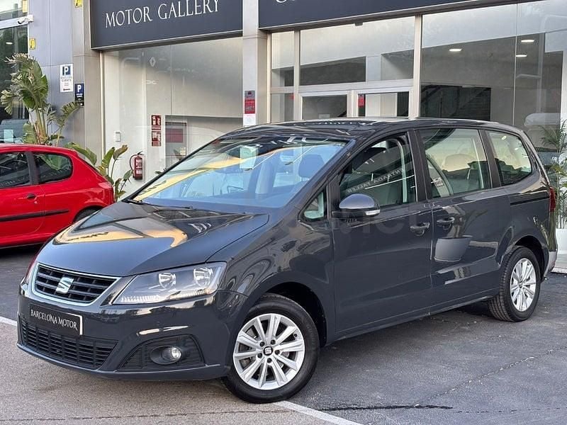 Usado Seat Alhambra Reference 150 CV (110 kW) 2017 Gris / plata Monovolumen