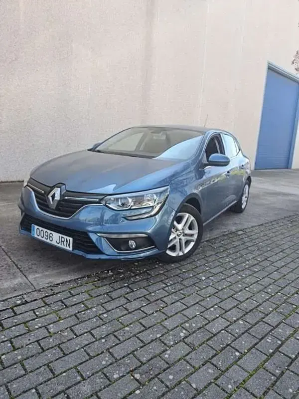 Usado Renault Mégane Bose Edition 110 CV (80 kW) 2016 Azul Utilitario