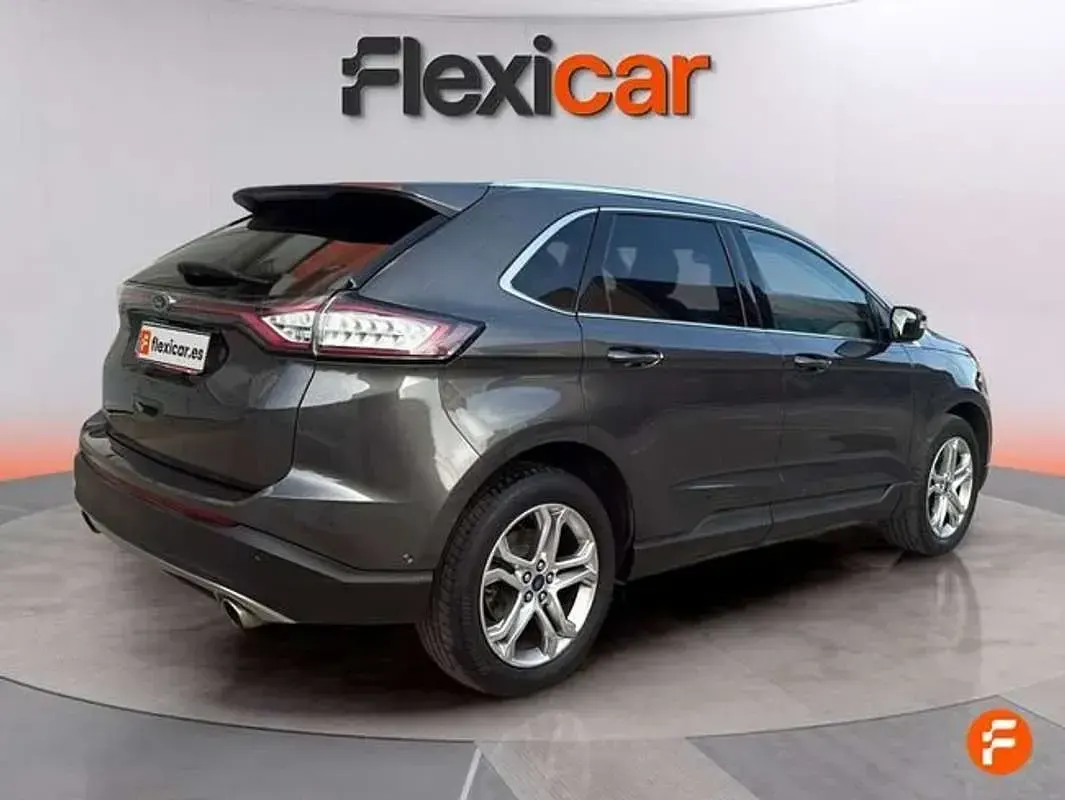 Usado Ford Edge Titanium 211 CV (155 kW) 2016 Gris SUV